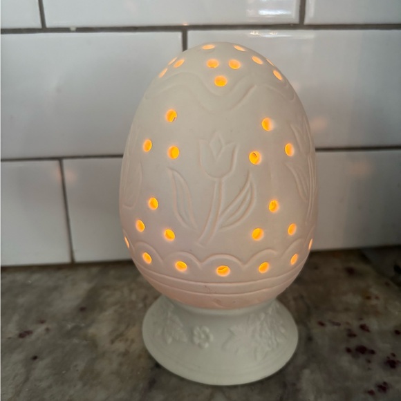 Other - White Ceramic Egg Fairy Lamp